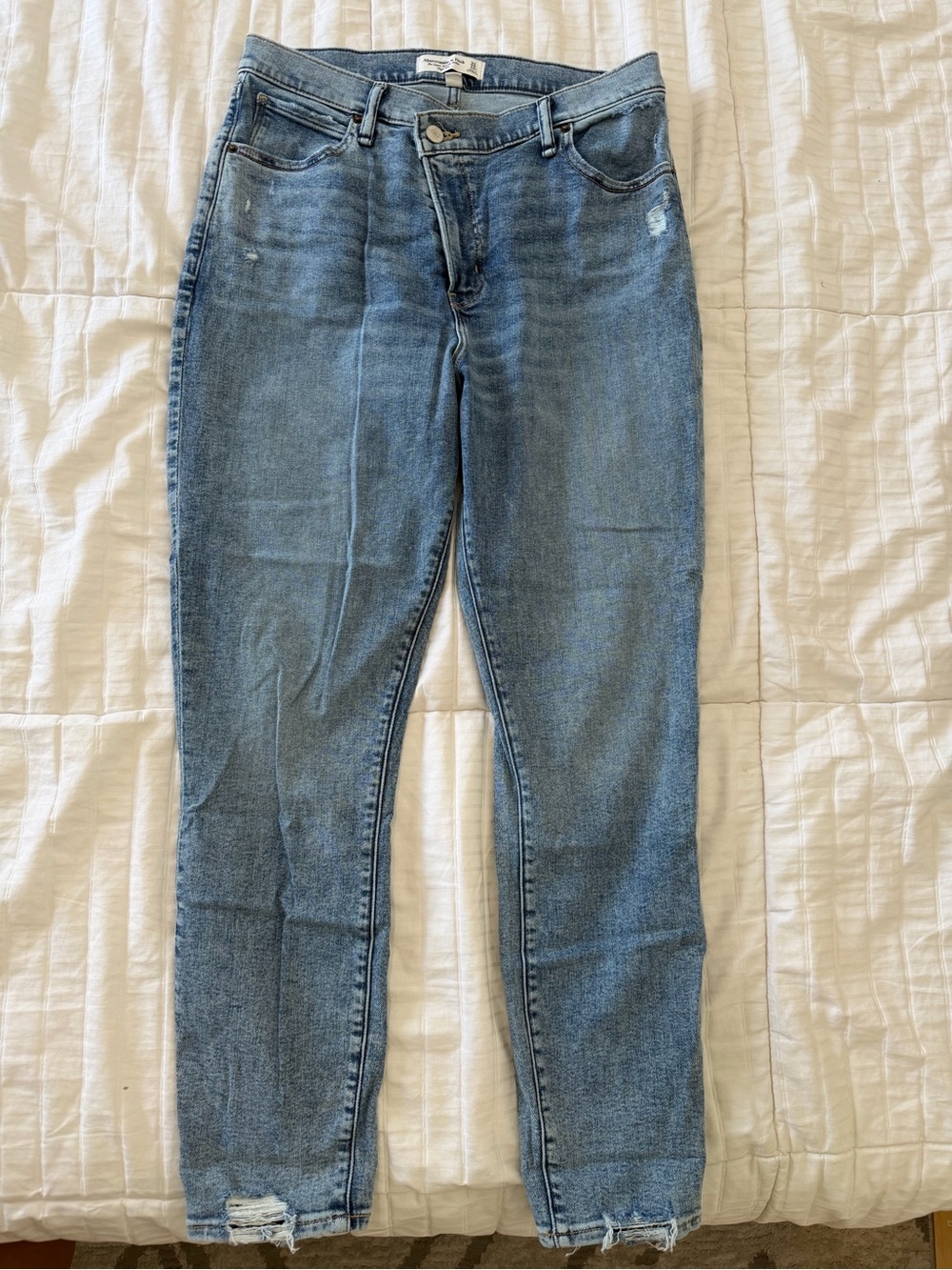 Women's Light Blue High-Rise Slim Jeans